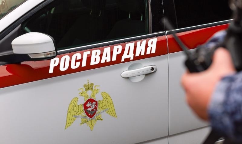 В Башкирии росгвардейцы потушили загоревшийся автомобиль