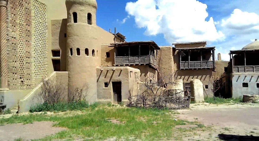 Псевдоисторическая красота дикого востока