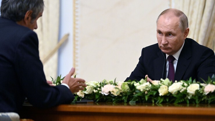 Россия. Правительство хочет наказать за распространение "пропаганды педофилии и ЛГБТ<span style=