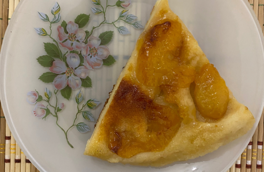 Осенний рецепт: карамельный пирог со сливой на сковороде, без духовки. Простой рецепт: проверено, быстро и вкусно