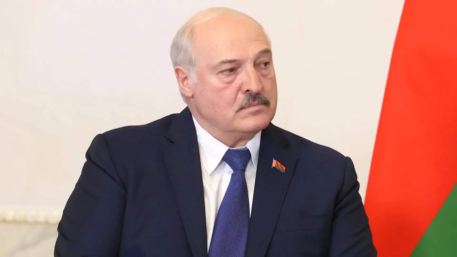 Лукашенко посоветовал коллективному Западу «не загонять в угол» Россию