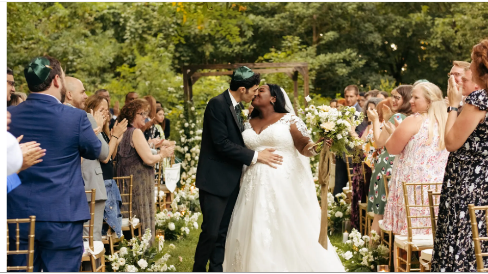 "Все еще растем вместе", подростковая влюбленность ведет к браку