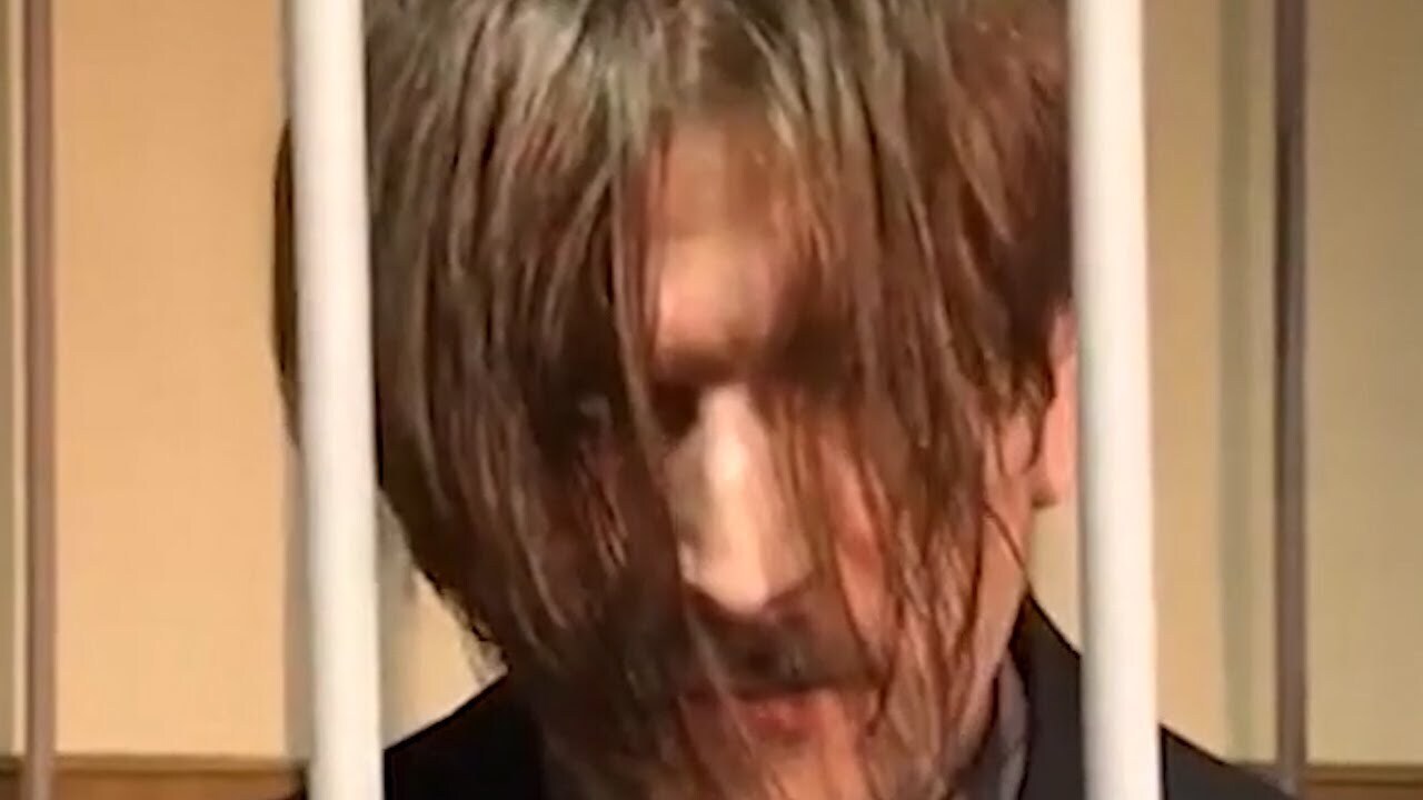 «Многодетного отца за любимую песню» - The Times.