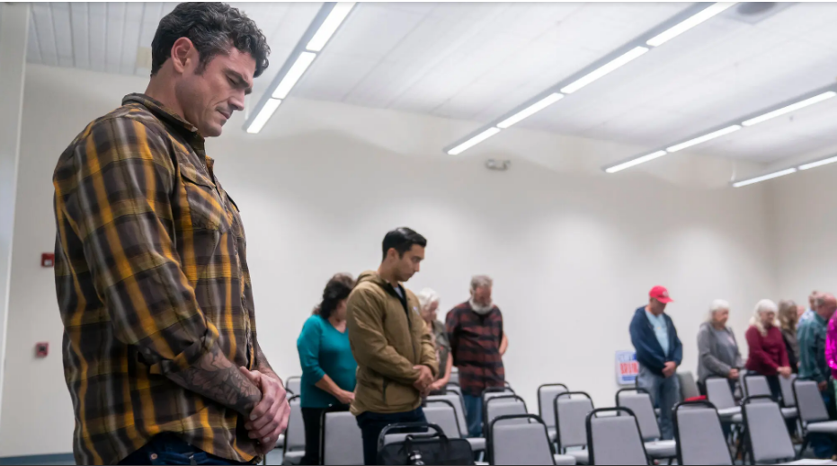 Новое поколение боевых ветеранов, следящих за Хаусом, наносит удар справа