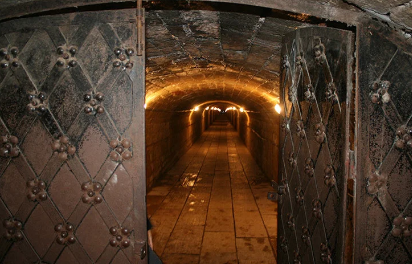 Приведения подземного хода Гатчинского дворца