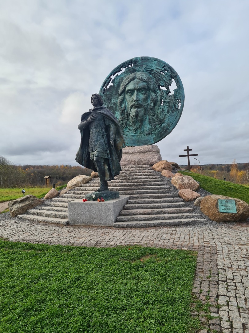 Историко-мемориальный парк Александра Невского в Посёлке Ульяновка