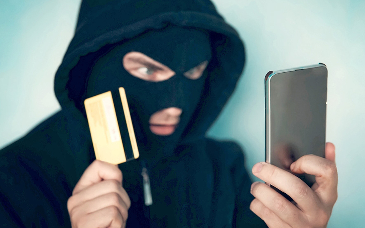 Как же надоели телефонные мошенники