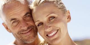 Семья: а вы знаете почему женщины выбирают мужчин старше себя?