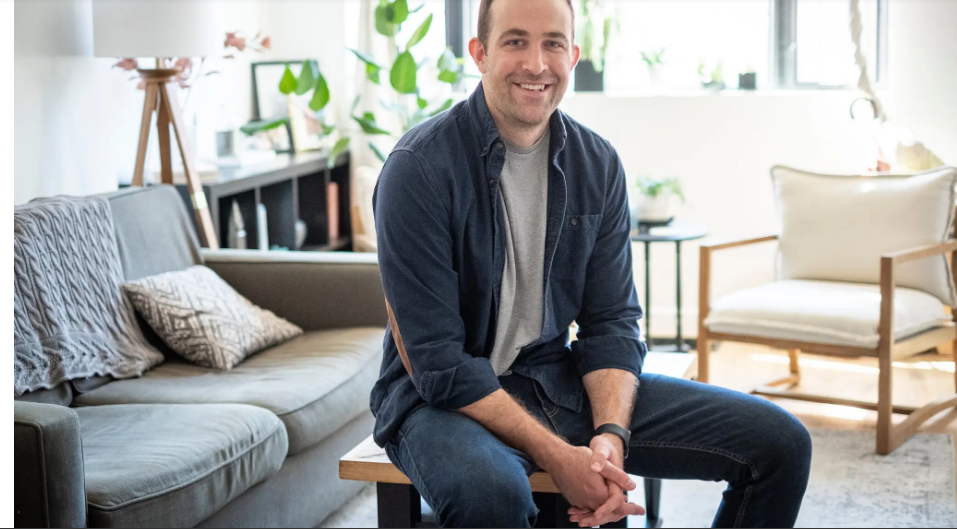 ‘Быстрая мебель’ дешевая. И американцы выбрасывают ее в мусорное ведро.