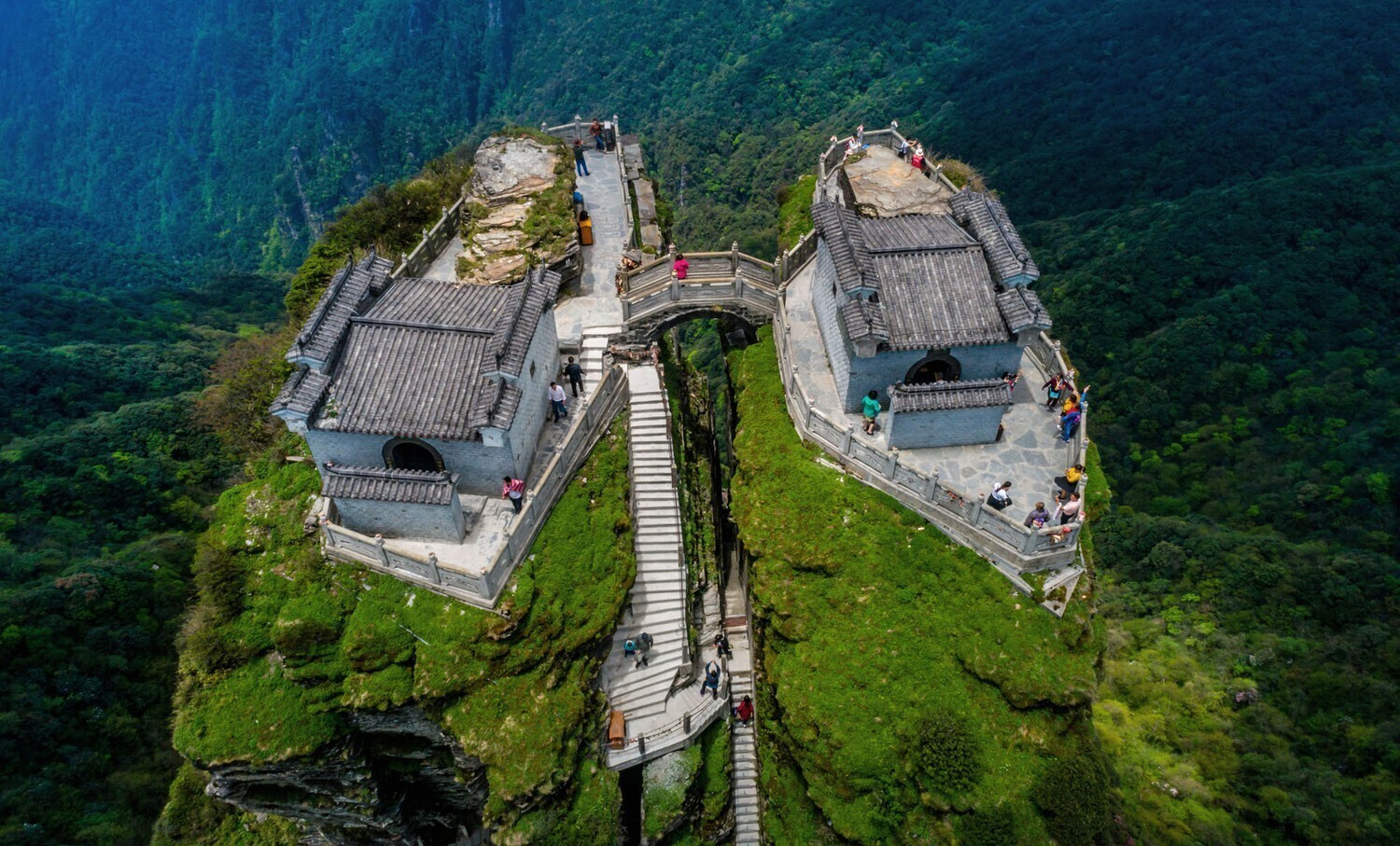 Гора Фаньцзиншань в Китае