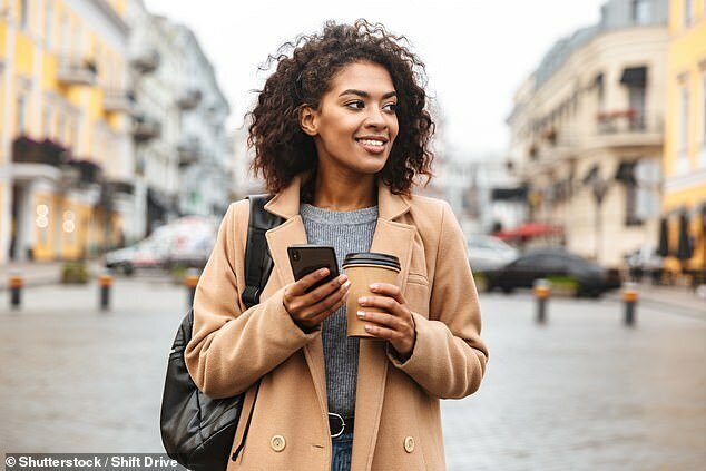 Микропластик из вашего одноразового стакана уже просто требует, чтобы одноразовая посуда перестала производиться!