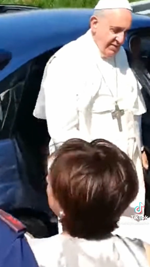 Римский папа Франциско и Патриарх Кирилл. В чём разница?