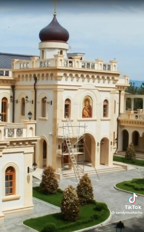 Римский папа Франциско и Патриарх Кирилл. В чём разница?