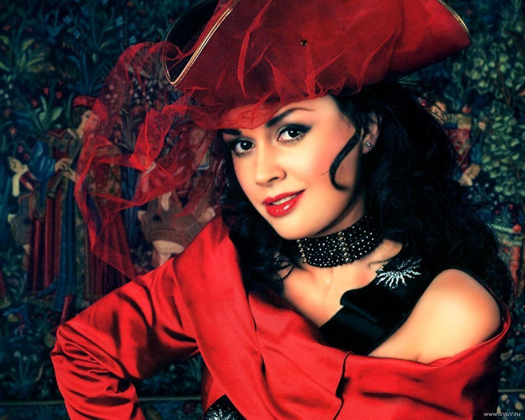 Анастасия Заворотнюк ушла в монастырь - последние новости о звезде "Моей прекрасной няни"