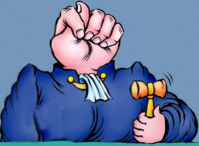 «Безнаказанность чиновников»: и за что их терпит глава государства? Почему им многое дозволено?