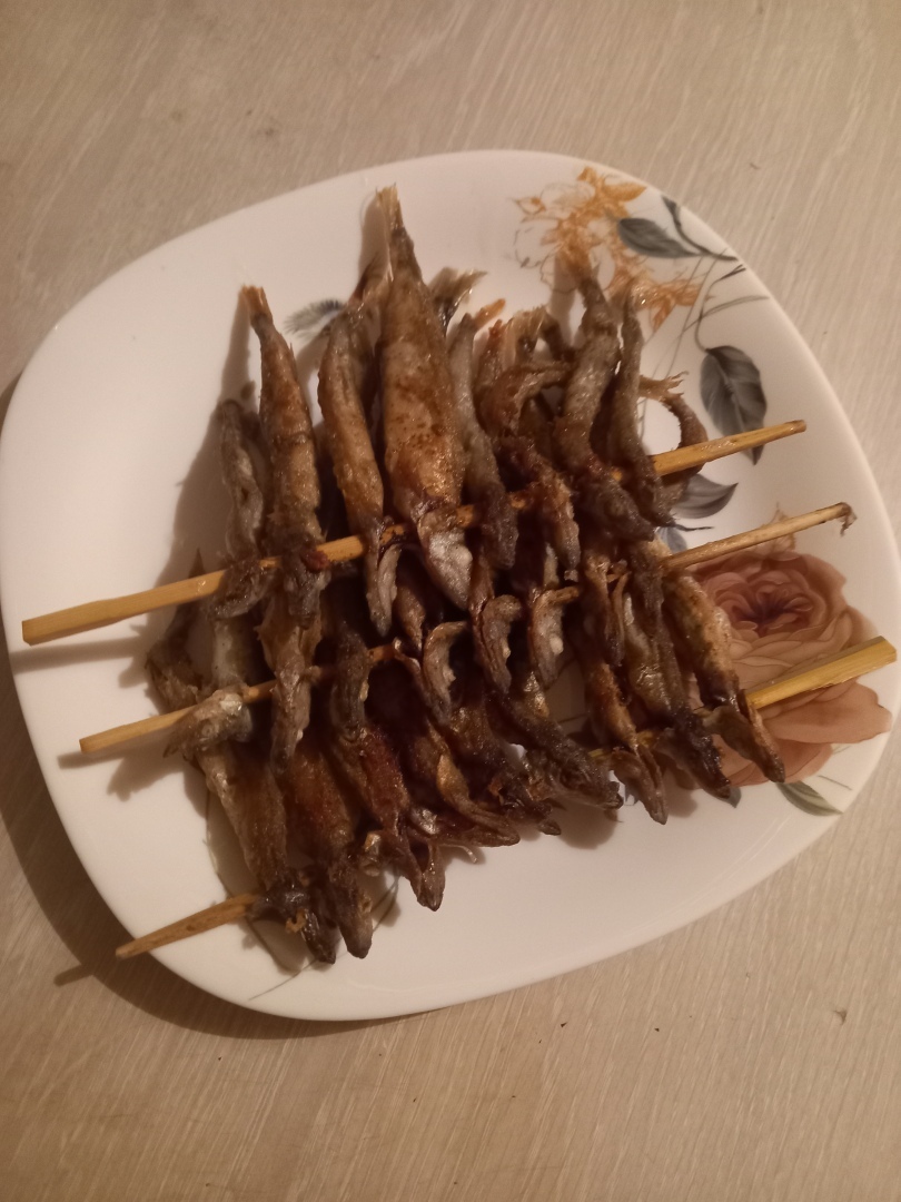 Посвящается любителям жареной мойвы!