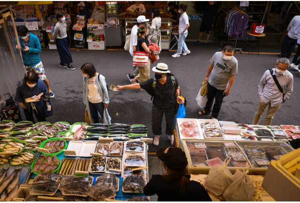 Экономика Японии сокращается из-за слабой иены и растущей инфляции