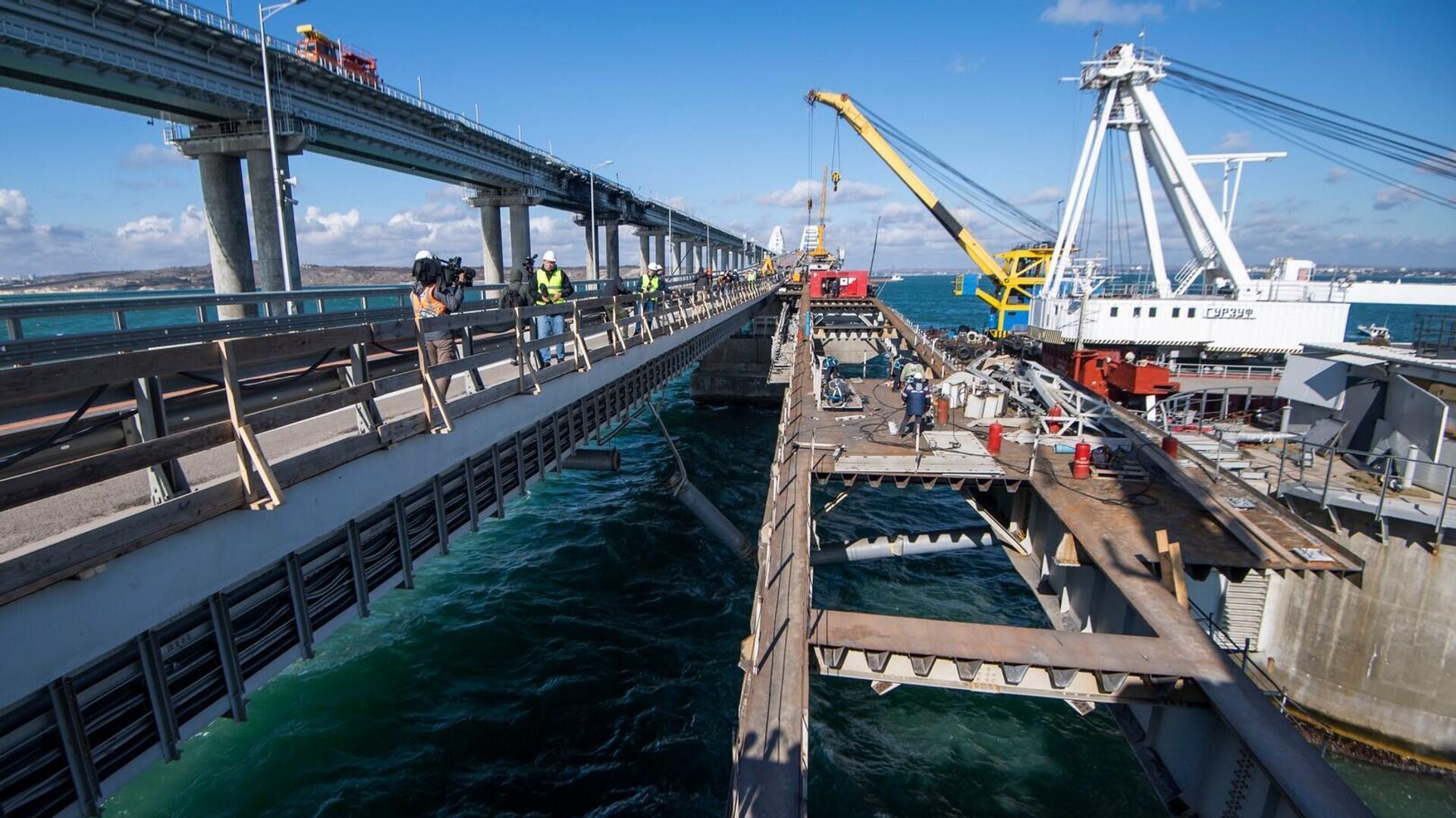 Из России сбежал - деньги потерял. Совфед предложил "отнять" деньги у сбежавших из России миллиардеров