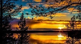 Закаты дня и жизни - явление природы.