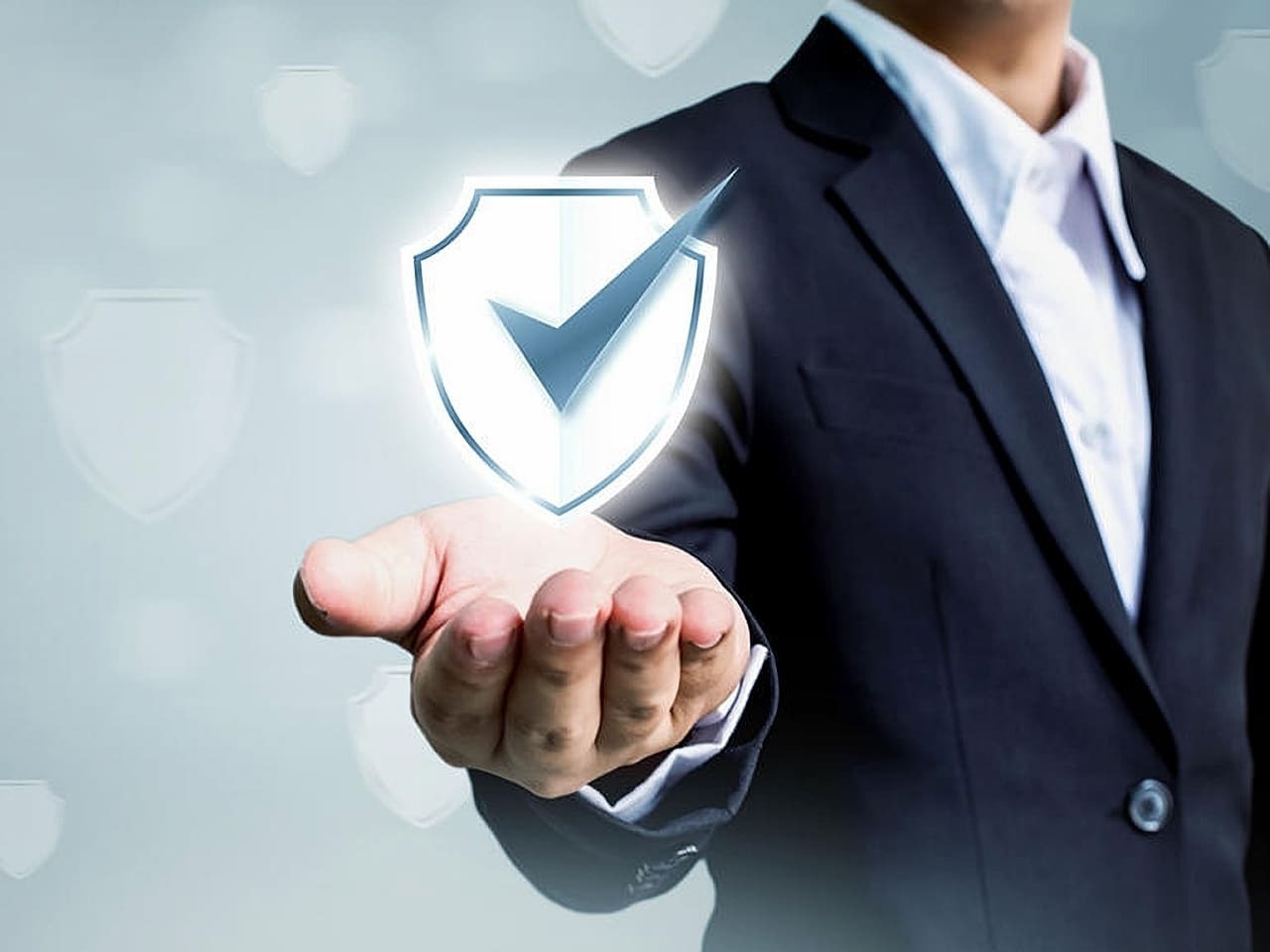 Снять запрет на въезд в РФ. Адвокат по депортации. Как выбрать адвоката по миграционному вопросу?