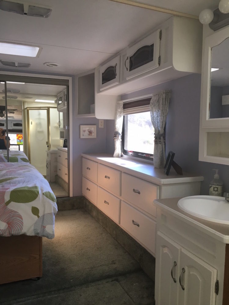 Многие американцы решают жилищные проблемы, приобретая дом на колесах