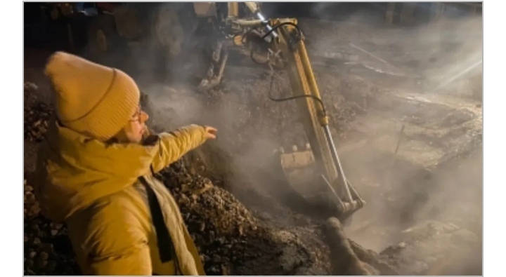 В Сибири 12-летняя школьница провалилась в яму с кипятком, она в реанимации