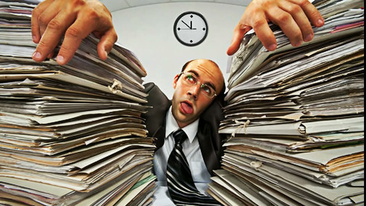 Российская бюрократия путинского времени: ее стало меньше или нет