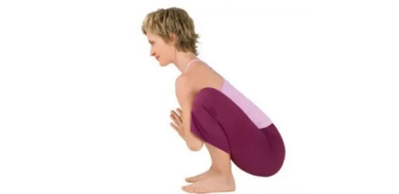 Подтяните живот в домашних условиях! Пять поз йоги, которые эффективны для похудения живота