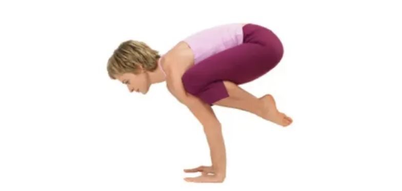 Подтяните живот в домашних условиях! Пять поз йоги, которые эффективны для похудения живота