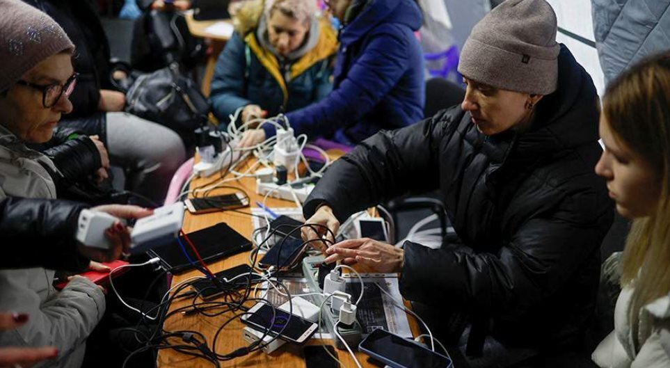 Реальная ситуация в Киеве! Киевские источники называют "пункты несокрушимости", описанные Зеленским, фикцией.