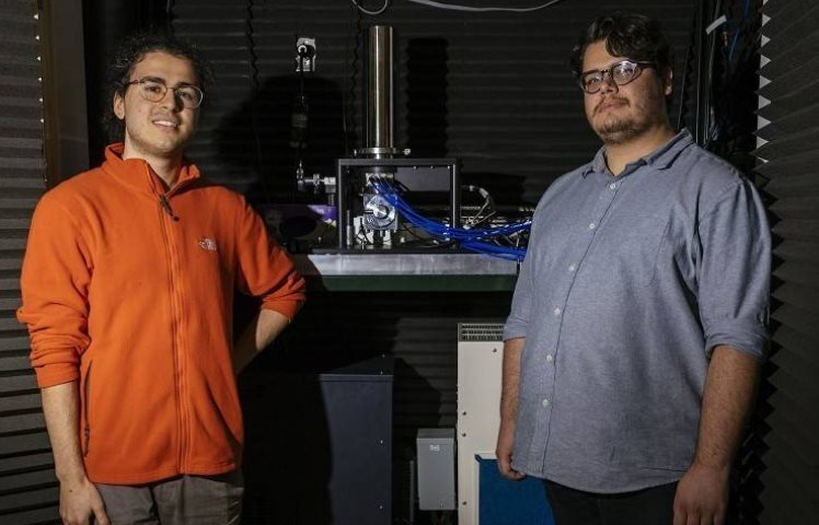 Секрет более безопасного и мощного Интернета, который невозможно взломать, может быть спрятан в подвальном шкафу