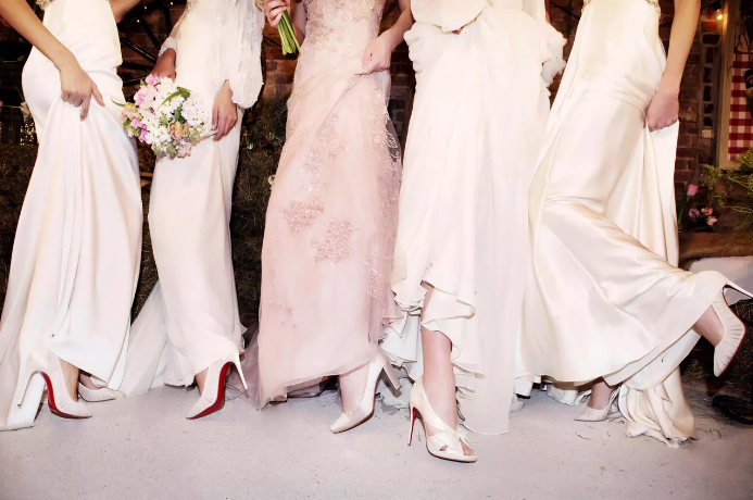 «От лаптей до лубутенов». Международный день сапожника.