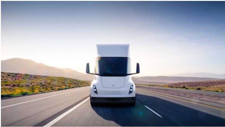 Электрический грузовик Tesla проехал более 800 километров при весе 37 тонн