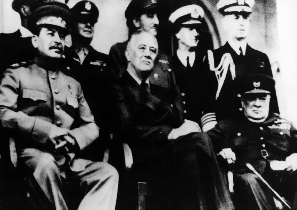 Назвали "Тегеран 1943": Сталин, Рузвельт и Черчилль определили или нет будущее мира?