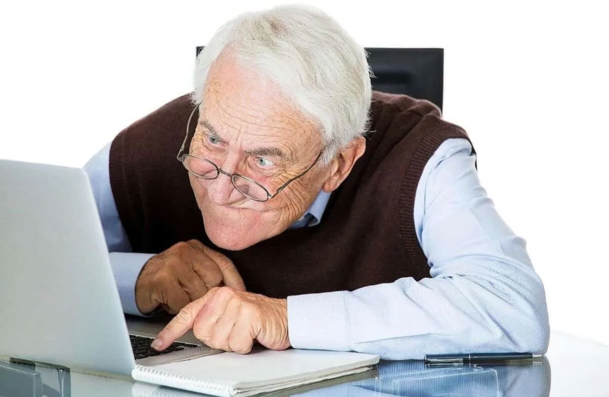 Работающие пенсионеры: рекордно снизилось их количество. Отпала надобность работать? Стали жить лучше? В чем причина?