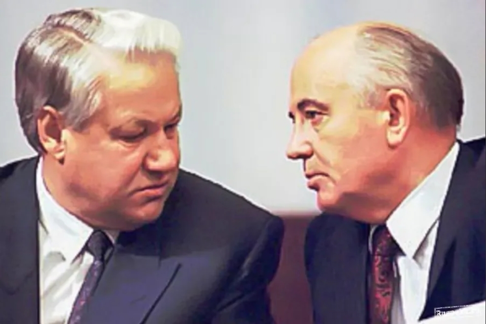 Ельцин и Горбачёв: Заслужили ли эти двое право на добрую память?