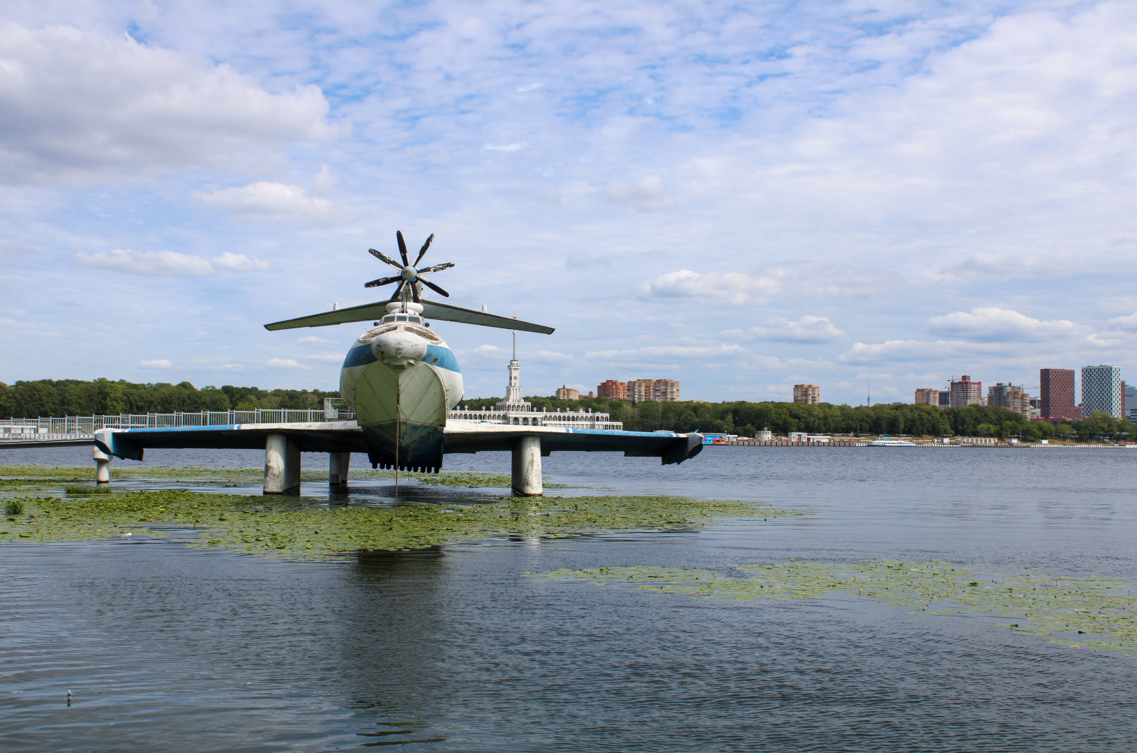 Экспонаты музея истории ВМФ в Северном Тушино в Москве