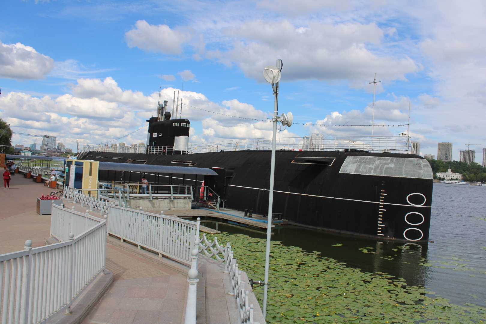 Экспонаты музея истории ВМФ в Северном Тушино в Москве