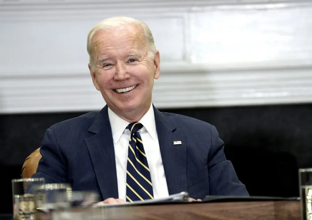 В СФ назвали несерьезным заявление Байдена о готовности к переговорам с РФ: цирк, шутник