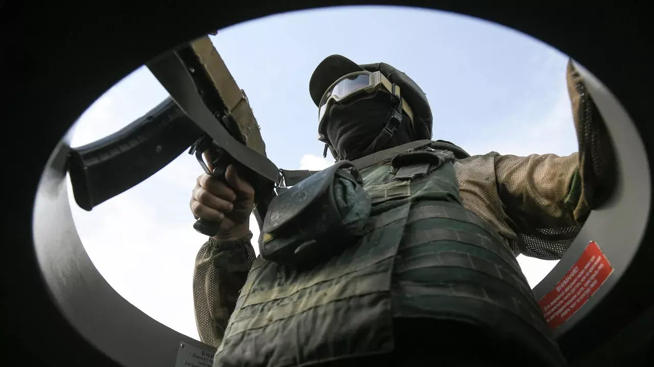 ВСУ пытались атаковать беспилотниками аэродромы «Дягилево» и «Энгельс»: погибли трое российских военных