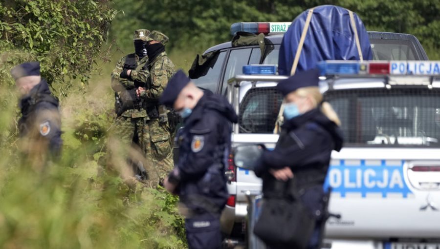 Польша каждый день ловит контрабандистов мигрантов из Украины