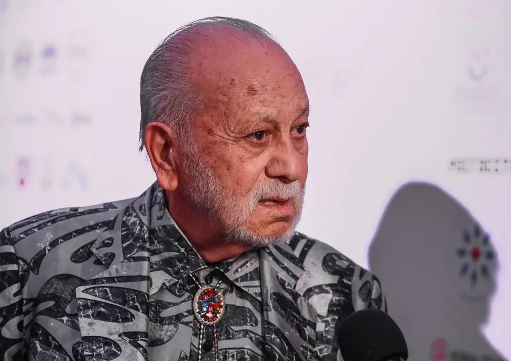 Отца Киркорова госпитализировали в Москве: батя я не плачу, это дождь идет