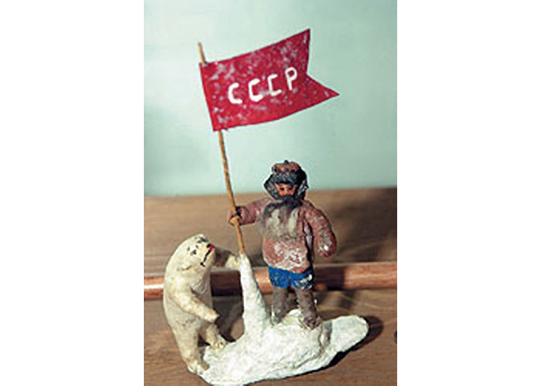 «Чиполлино» за полмиллиона: какие ёлочные игрушки времён СССР можно выгодно продать? А вдруг у вас есть такие же? Обязательно проверьте! Видео. Опрос