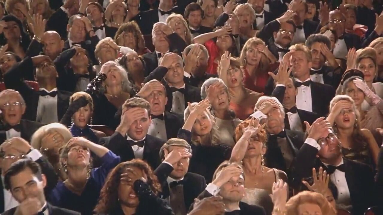 СМЕХ и СТЫД! Клишас заявил, что слово президента важнее любых указов и законов. Юрист поперхнулся