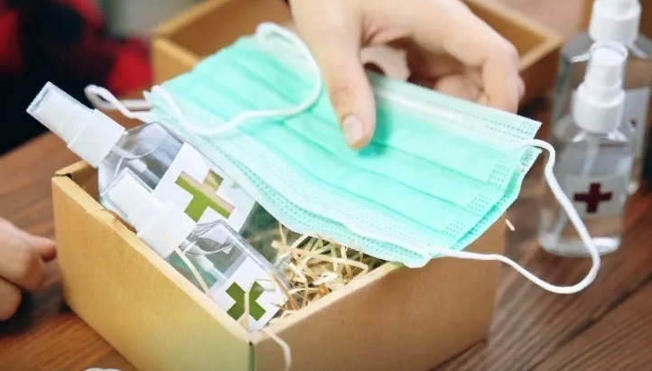 Как отдыхаем на Новый год 2023 и сколько выходных дней: Минтруда РФ утвердил новогодние праздники. Как встречать Новый год Черного Водяного кролика