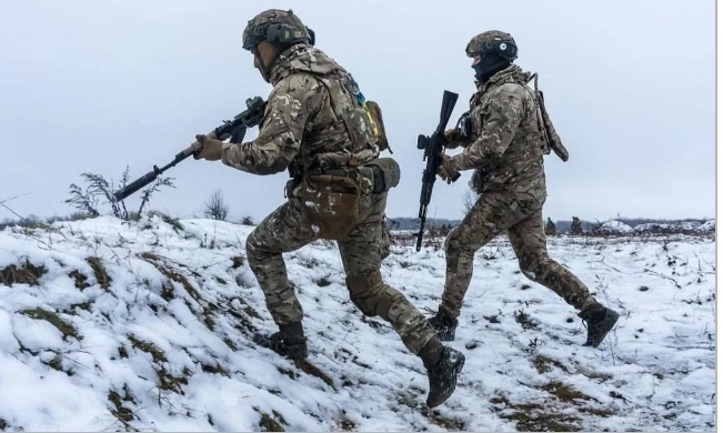 Владимир Зеленский заявил о тяжелой ситуации под Бахмутом