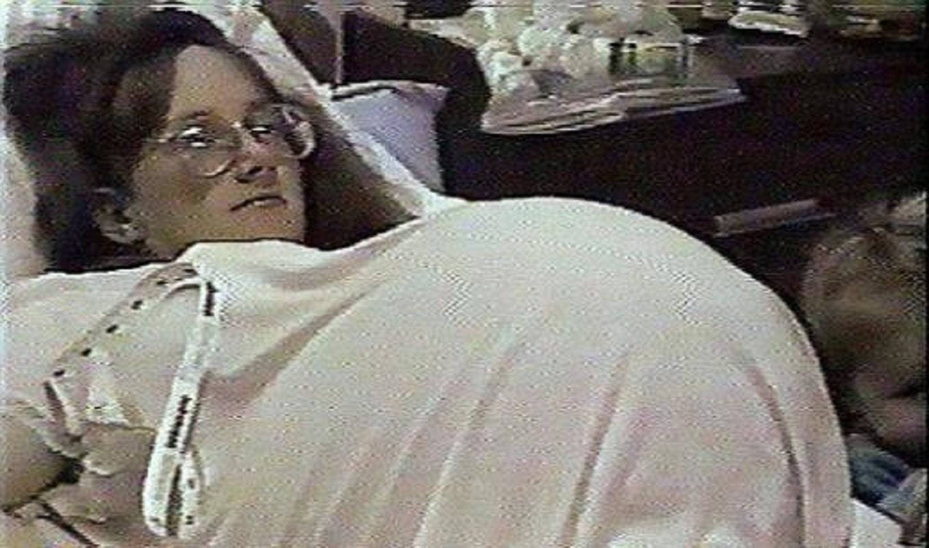 25 лет назад супруги были ошарашены, когда узнали, что их семью ждёт пополнение семерняшками, врачи отговаривали: как сейчас выглядят дети