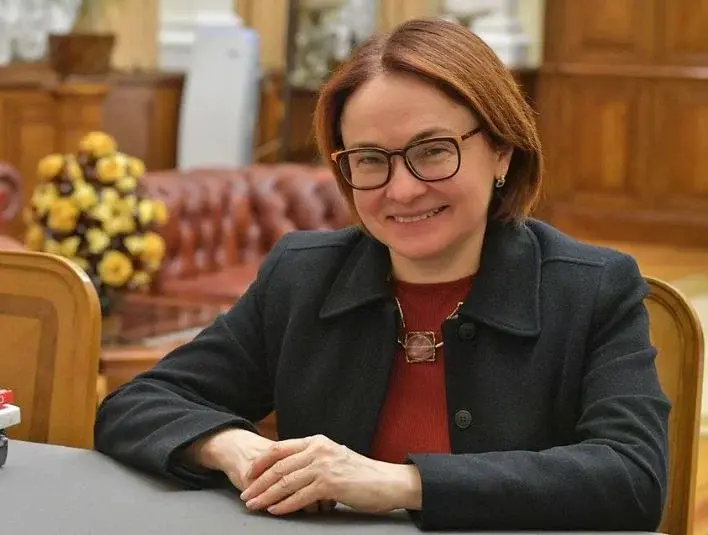 Почему нас не защищают от банков. Четверть россиян с января рискуют начать работать только на долги