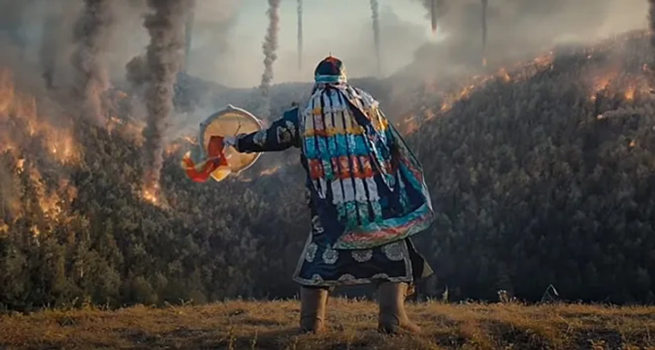 Не смотрите на верх. На землю летит астероид!