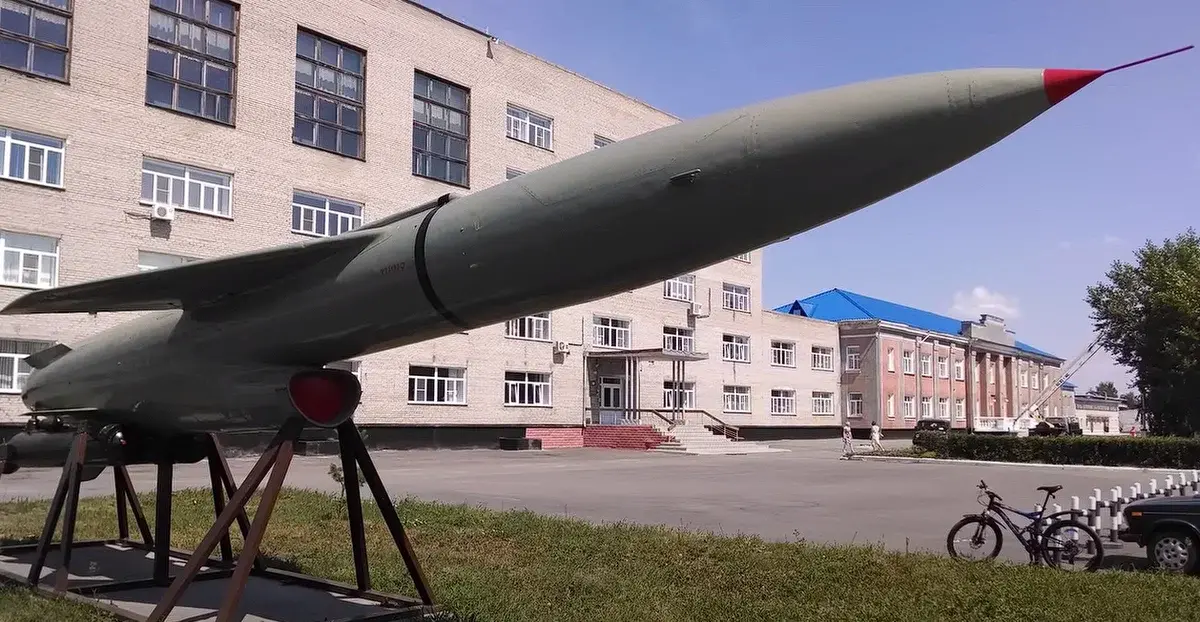 Ту-141 «Стриж» – аэродром в Энгельсе и Дягилево. Ядерная триада России несет серьезные потери!!! Опрос!